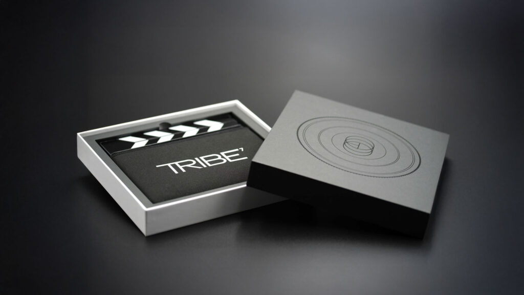 Slate by Tribe7 – customizable clapperboard with app integration for streamlined filmmaking