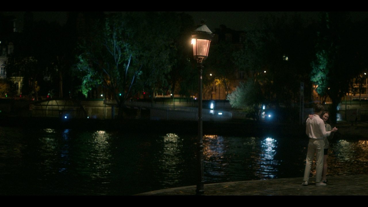 A cinematic still from the finale of ‘The Summer I Turned Pretty’, captured with the Coral Anamorphic lens by Sandra Valde-Hansen ASC, LPS, delivering signature anamorphic flares and cinematic depth.